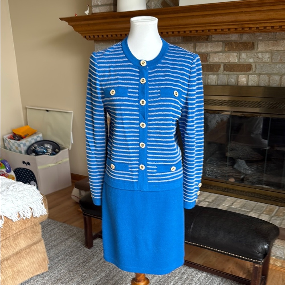 Stunning skirt/jacket.  St.John Collection by Marie Gray.